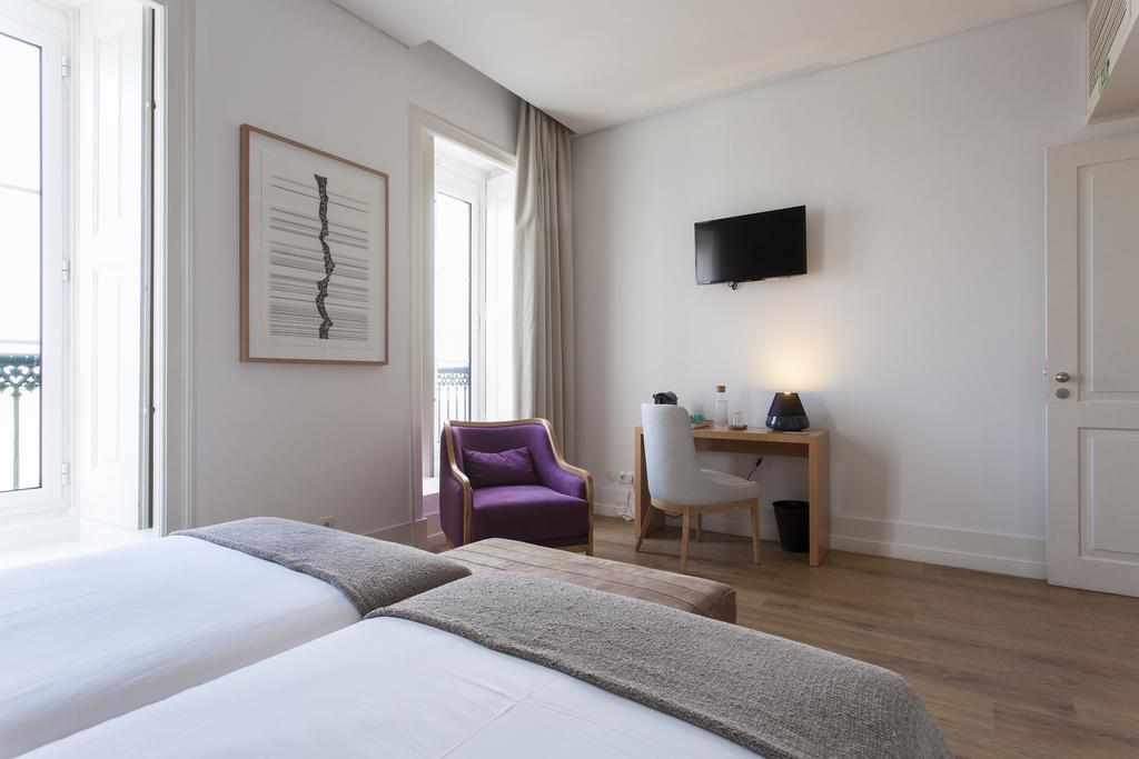Feels Like Home Chiado Prime Suites Lisbon Room photo