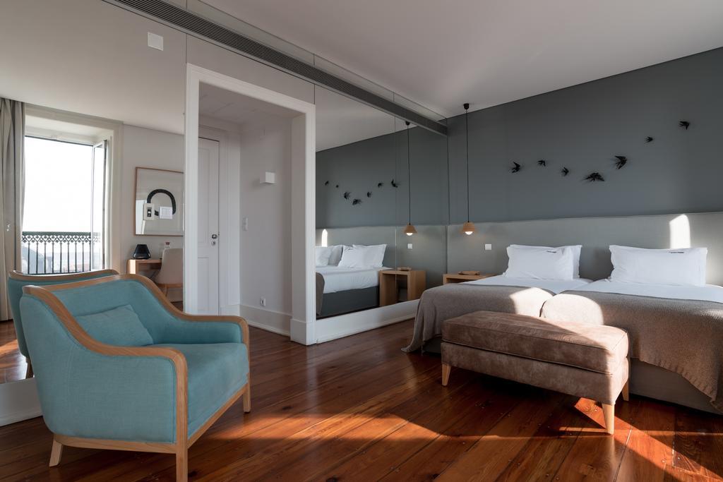 Feels Like Home Chiado Prime Suites Lisbon Exterior photo