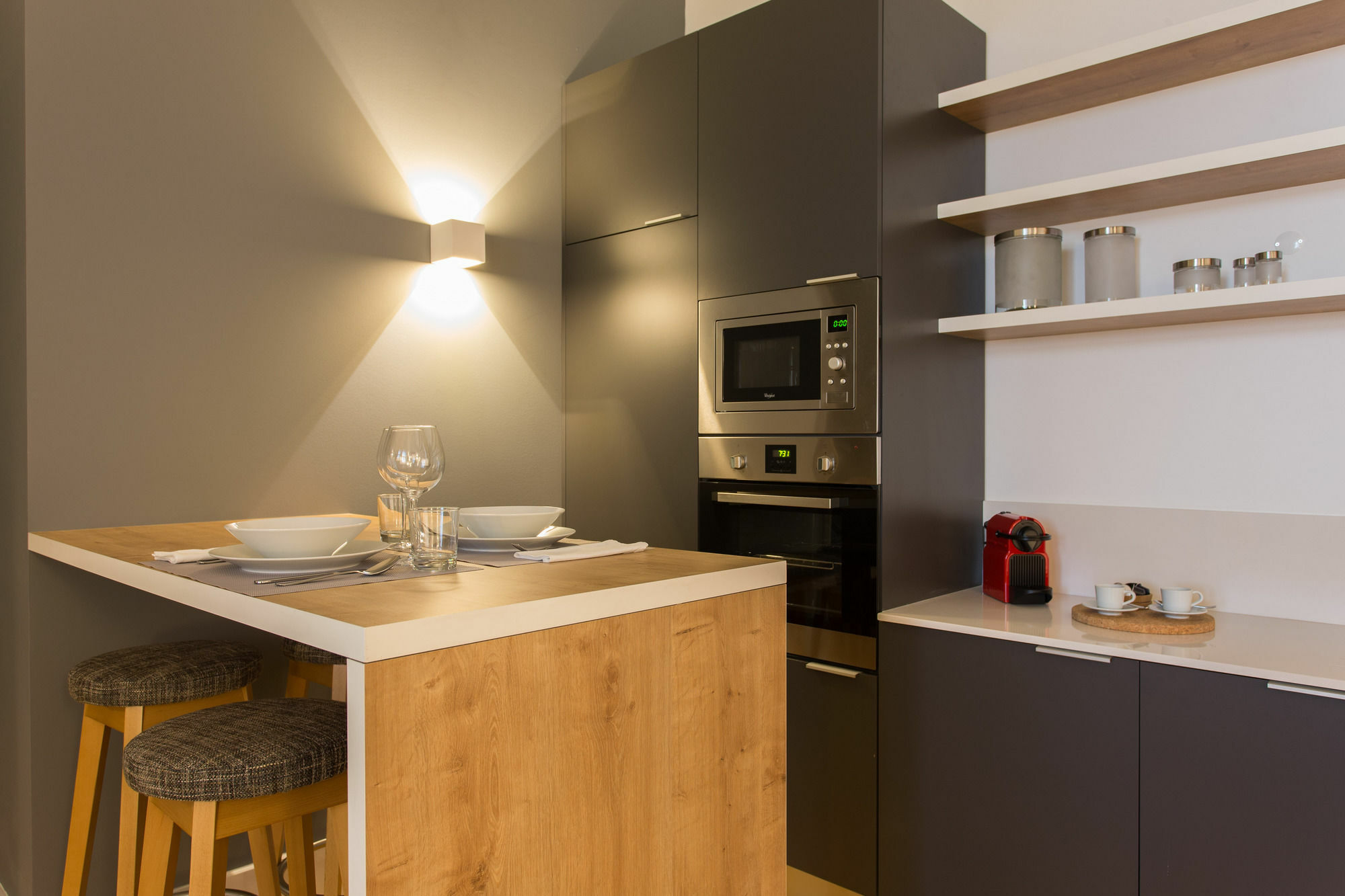 Feels Like Home Chiado Prime Suites Lisbon Exterior photo
